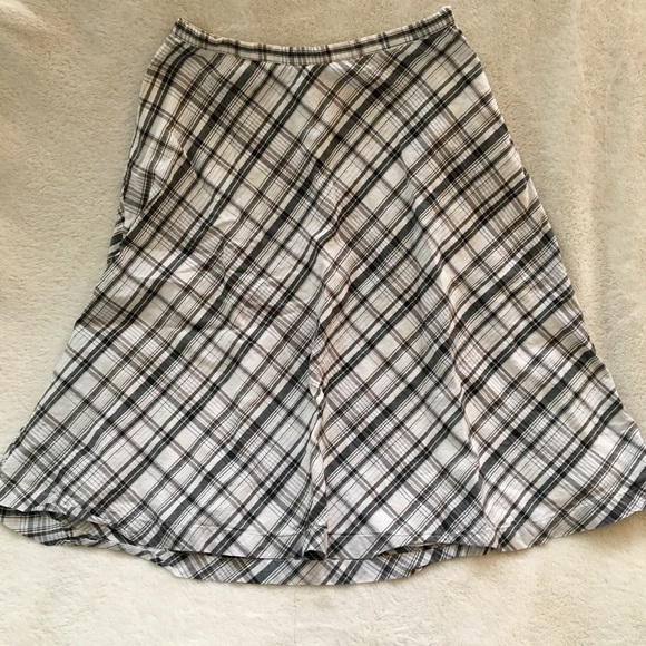 New York & Company Dresses & Skirts - New York & Company Skirt